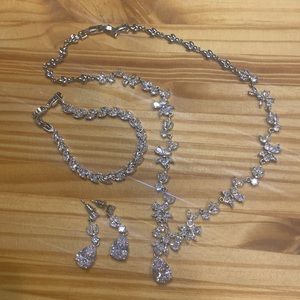 Three-Piece Super Sparkly Rhinestone Jewelry Set